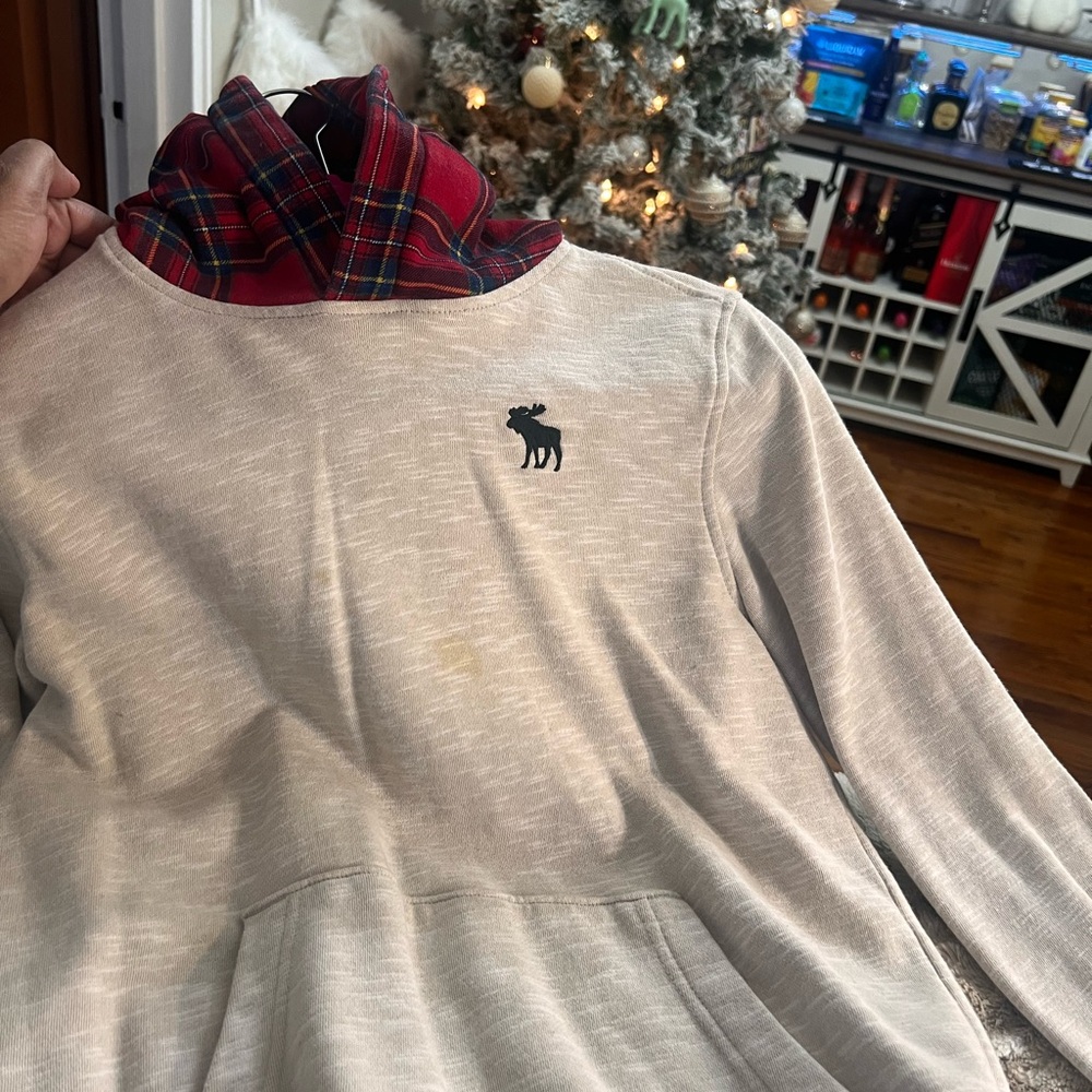 Sweater - Picture 4 of 4